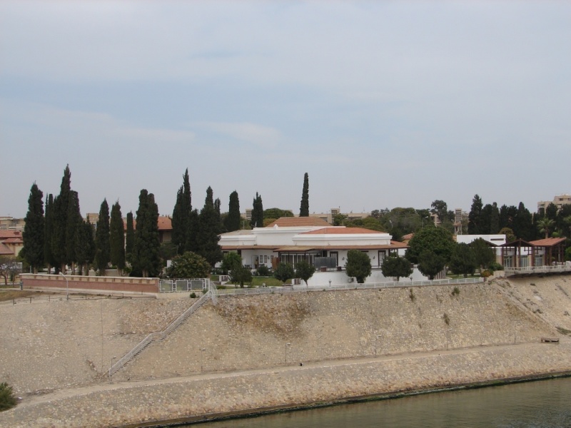 2008/03(March)/AroundTheWorld/Suez Post/800x600_President Summer Palace.JPG